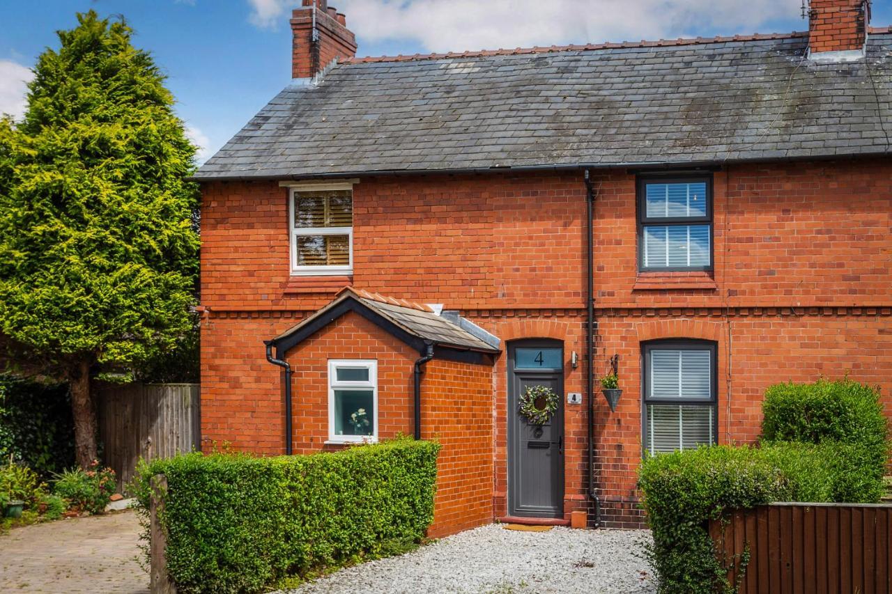 Stylish Romantic Country Escape Near Chester Christleton Exteriör bild